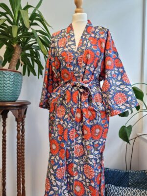Pure Cotton Kimono in co9ntast of Botanical Leaves and Quirky shades - Image 4