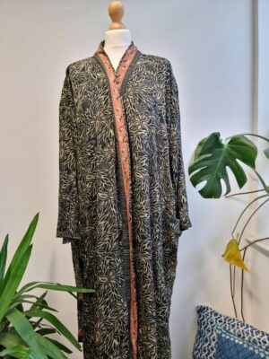 New Silk Sari Boho Kimono in Persian Black Beige Gold - Image 5