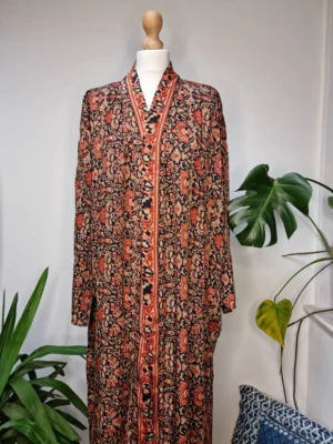 New Silk Sari Boho Kimono- Oriental Persian Black Red Beige Gold - Image 5
