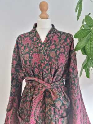 Paisley Unisex Yak Wool Blend Floral Kimono in Regal Emerald Green Pink - Image 4