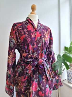 Luxury Velvet House Robe Unisex Kimono in Purple Exotic Bird - Image 6