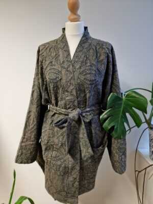 Applique Cotton Knee Length Reversible Kimono in Brown & Grey - Image 3