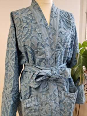 Applique Cotton Knee Length Reversible Kimono in Elegant Pastel Blue Sky - Image 5