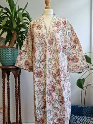 Kantha Cotton Long Reversible Kimono in White Red & Green Oriental - Image 3