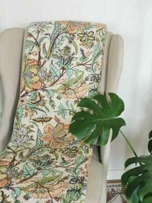 Kantha Pure Cotton Reversible Throw in Pastel White - Image 4