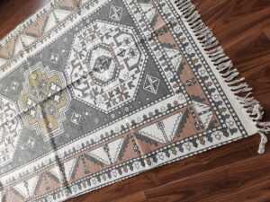6ft x 4ft Vintage Style Cotton Dhurrie Rug in Bohemian look - Image 9