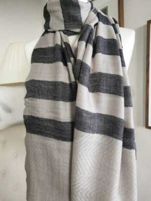 Fine Wool Pashmina Unisex Stripe Scarf in Black & Grey - Image 2