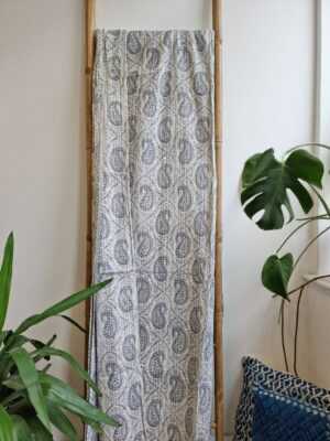 Kantha Pure Cotton Reversible in Grey White Diamond Paisley - Image 6