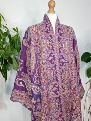 Merino wool unisex robe with a touch of purple and white - Image 6