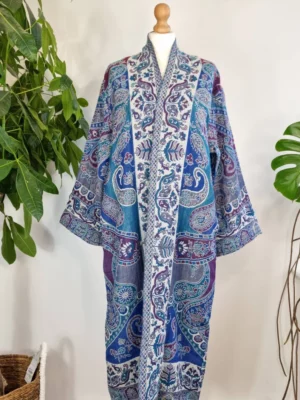 Blue merino wool unisex kimono with touch of elegance - Image 2