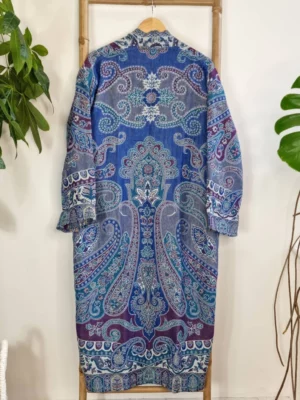 Blue merino wool unisex kimono with touch of elegance - Image 3