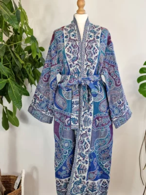 Blue merino wool unisex kimono with touch of elegance - Image 7