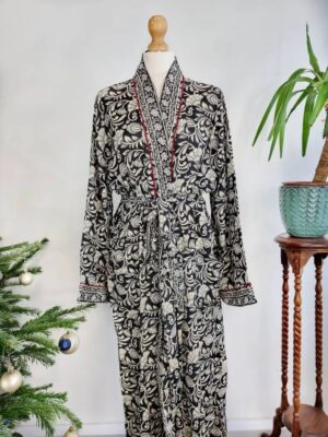 Couple Set Silk Boho Kimonos Man Woman House Beach Artist Robe His and Hers/ His and His | Black White Paisley Red Old Hollywood Lovers Gift - Image 5