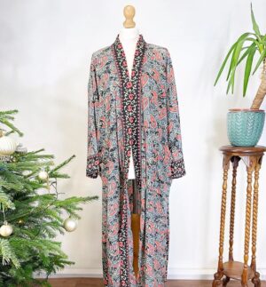 New Silk Sari Boho Kimono Regal House Robe Luxury Lounge Digital Flowy Gown Midnight Black Grey Pink Paisley Seductress Duster Beach Coverup - Image 7