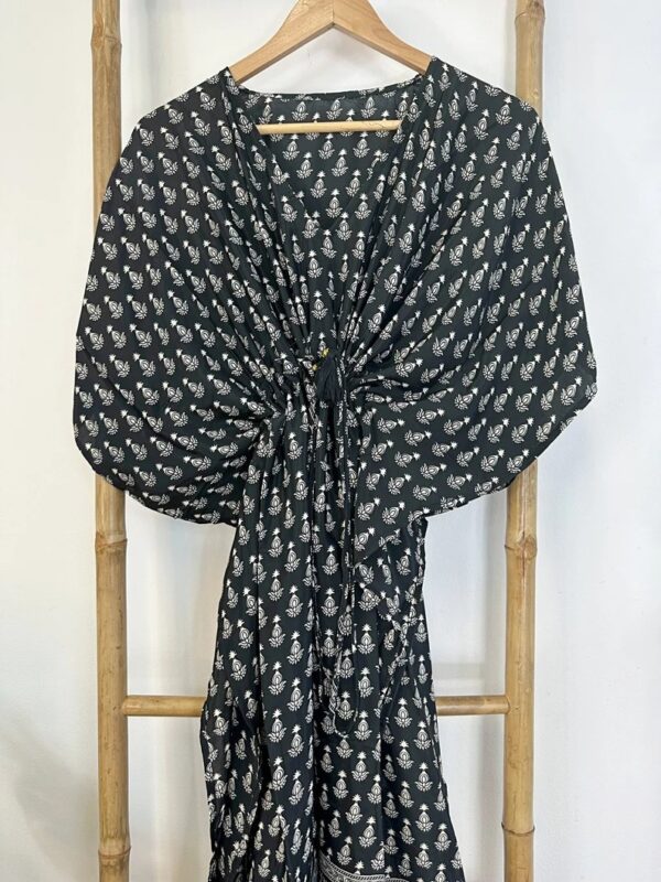 New Silk Blend Kaftan Boho Short Dress Luxury Lounge House Robe Beach Digital Print Flowy Gown Hen's Party Monochrome Black White Mini Motif