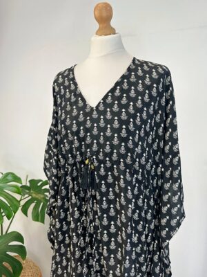 New Silk Blend Kaftan Boho Short Dress Luxury Lounge House Robe Beach Digital Print Flowy Gown Hen's Party Monochrome Black White Mini Motif - Image 2