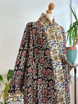 Quilted Unisex Pure Cotton Reversible Dressing Kimono Robe | Bagru Beige Blue Black Lotus Mughal Floral Gardenia | Country Christmas - Image 5