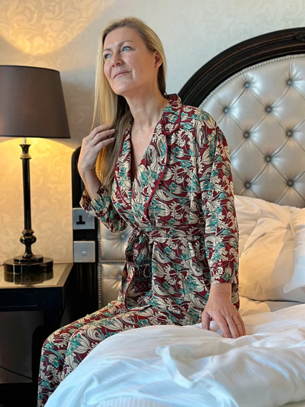 New Silky Sari Pyjama Kimono Cami Top Set Night Suit Sleep Wear Luxury Lounge Boho Royal House Digital Print Oriental Marsala Maroon Cream